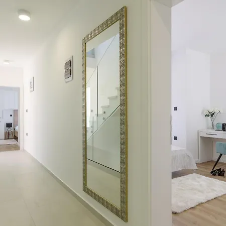 Luxury -heated Pool -jacuzzi *