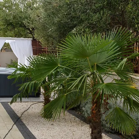 Willa Luxury -heated Pool -jacuzzi Trogir