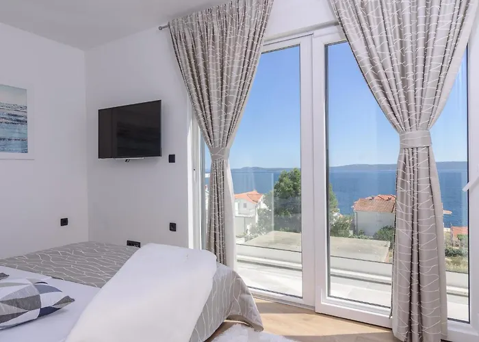 Villa Luxury -heated Pool -jacuzzi Trogir