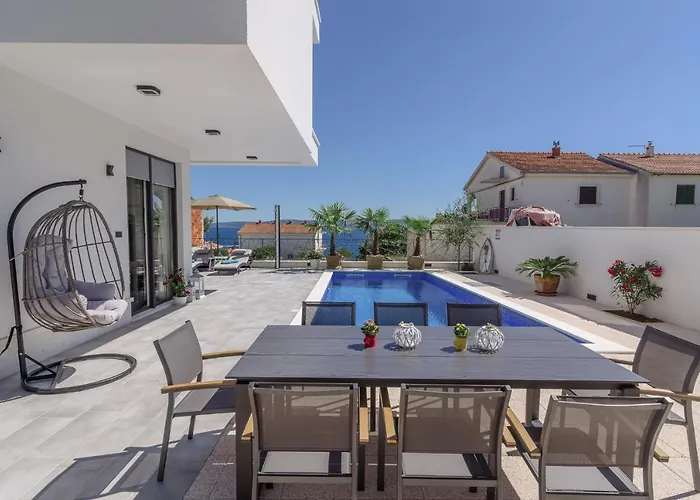 Luxury -heated Pool -jacuzzi