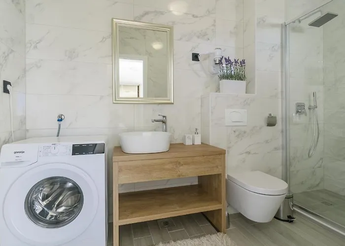 Luxury -heated Pool -jacuzzi *