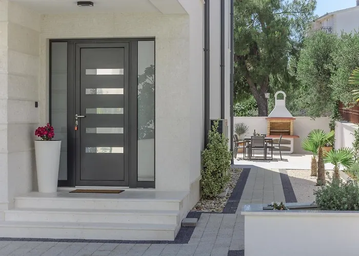 Luxury -heated Pool -jacuzzi *