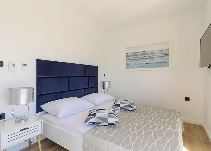 Luxury -heated Pool -jacuzzi * Trogir