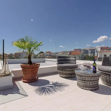 Villa Luxury -heated Pool -jacuzzi