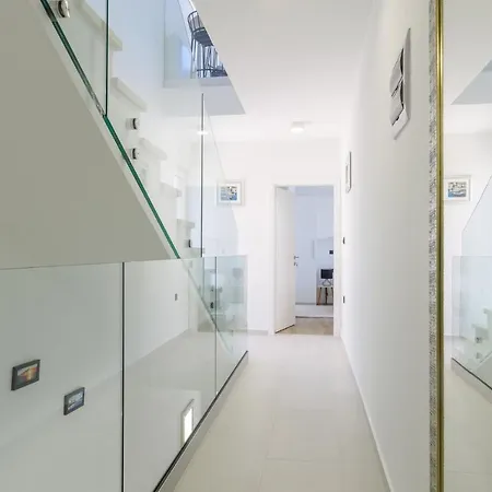 Luxury -heated Pool -jacuzzi Трогір