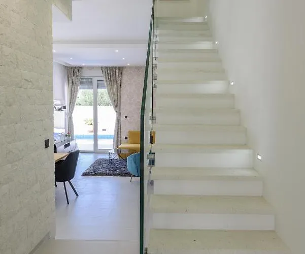 Luxury -heated Pool -jacuzzi Villa Trogir