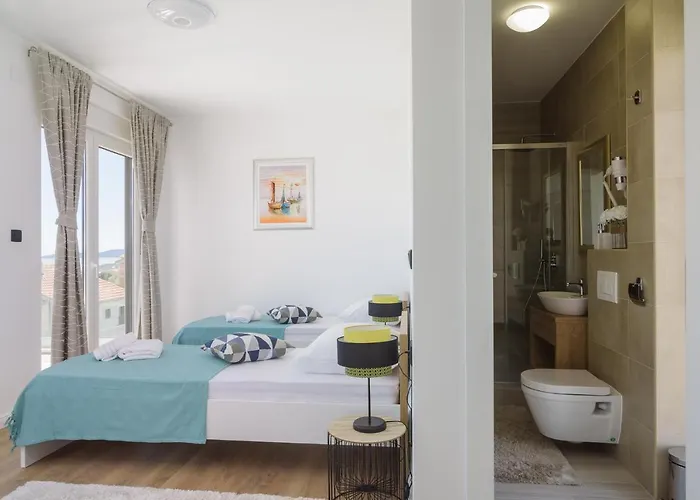 Luxury -heated Pool -jacuzzi Trogir